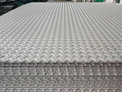 348 Stainless Steel Patterned Plate