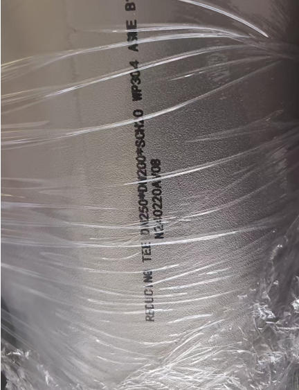 ASTM A403 WP304 ASME B16.9 Equal Tee ASTM A403 WP304 ASME B16.9 Equal Tee